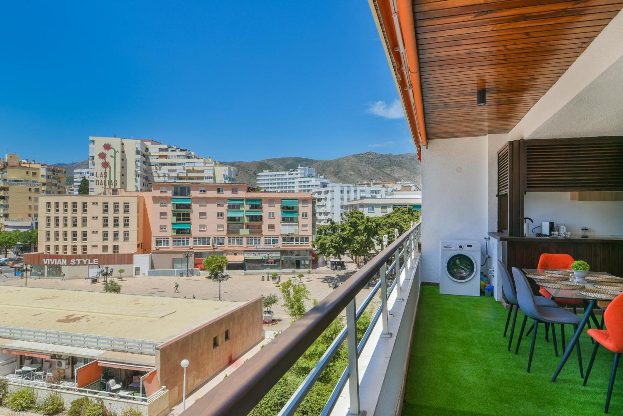 Nogalera Party&Beach Select Torremolinos Exterior photo