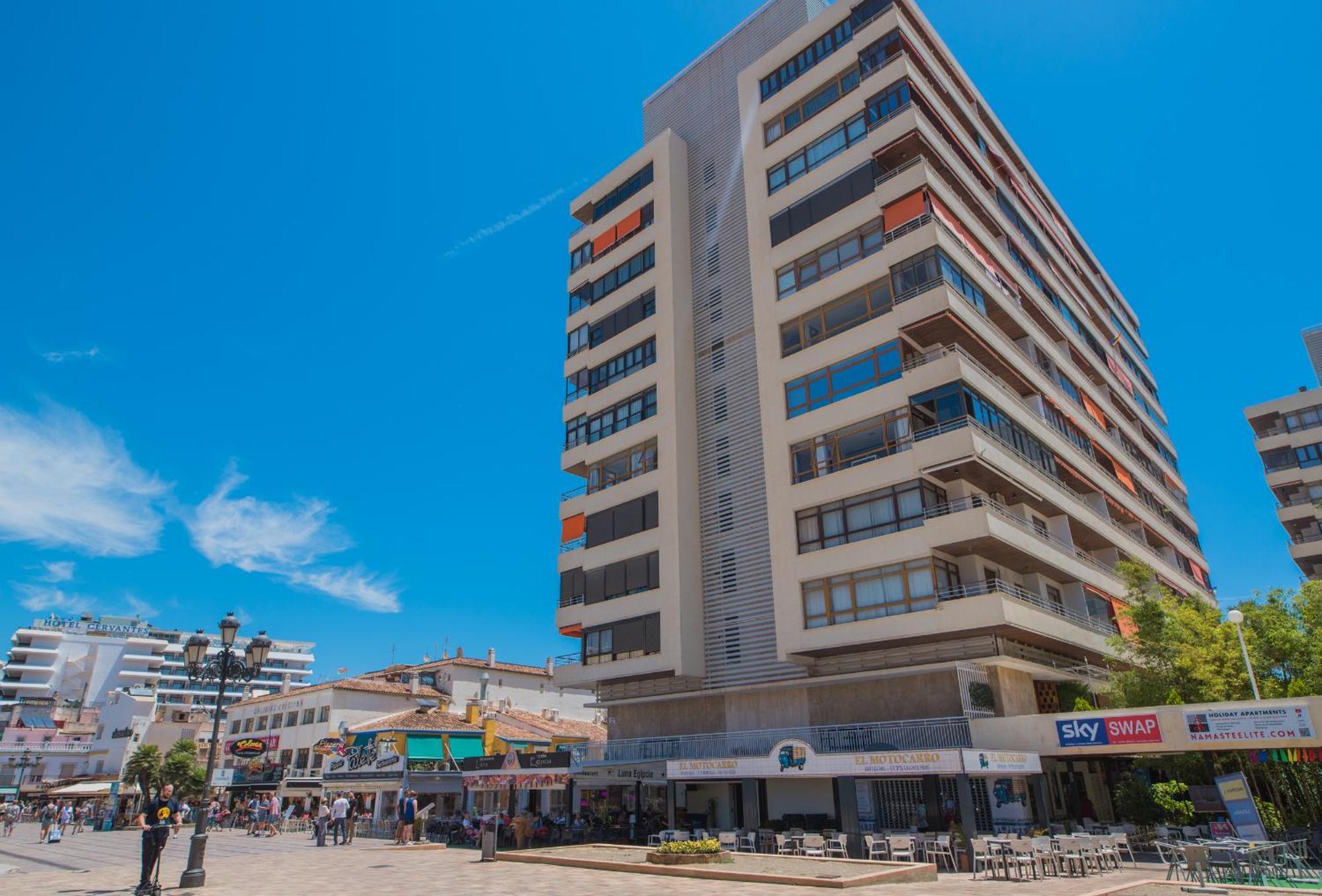 Nogalera Party&Beach Select Torremolinos Exterior photo