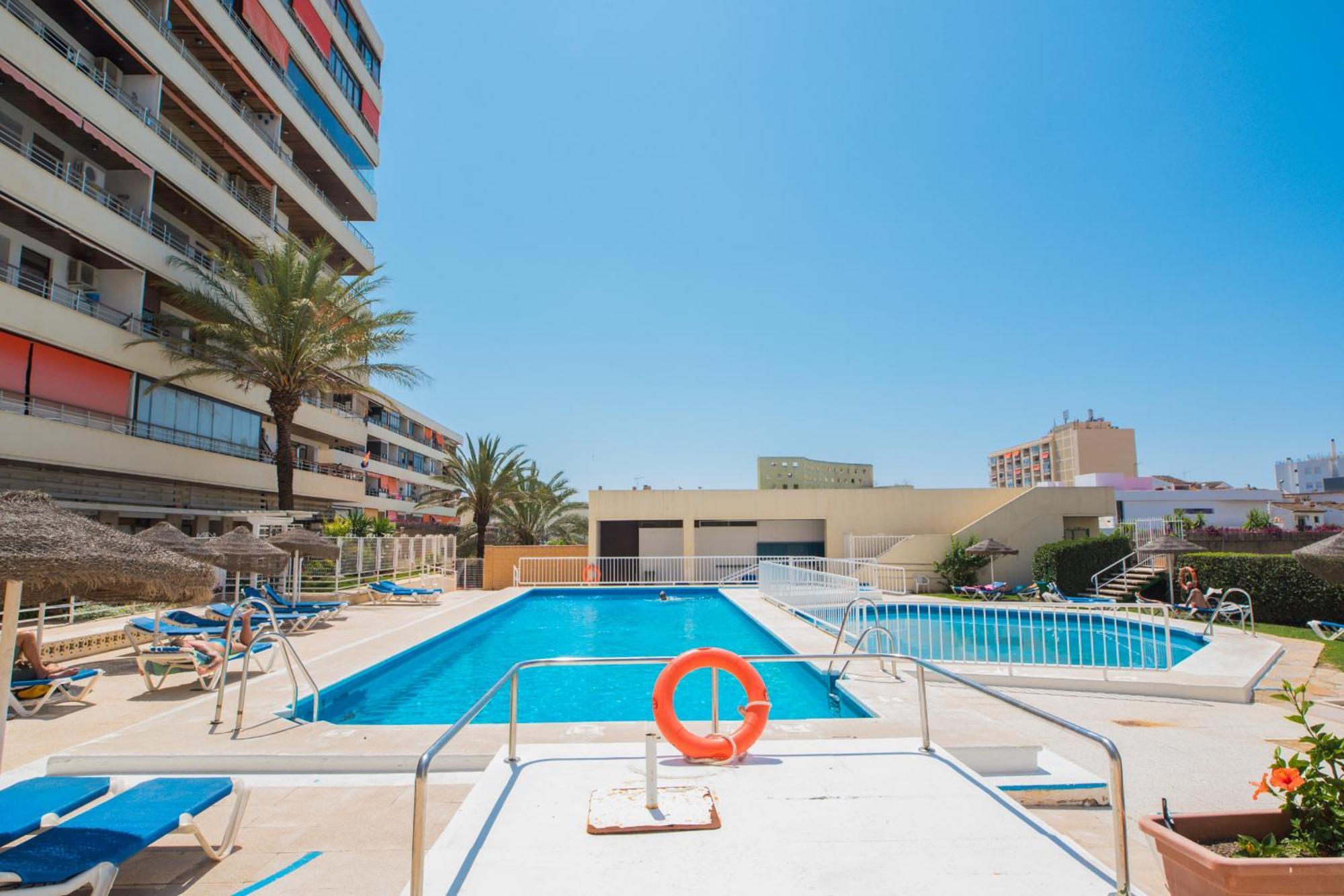 Nogalera Party&Beach Select Torremolinos Exterior photo