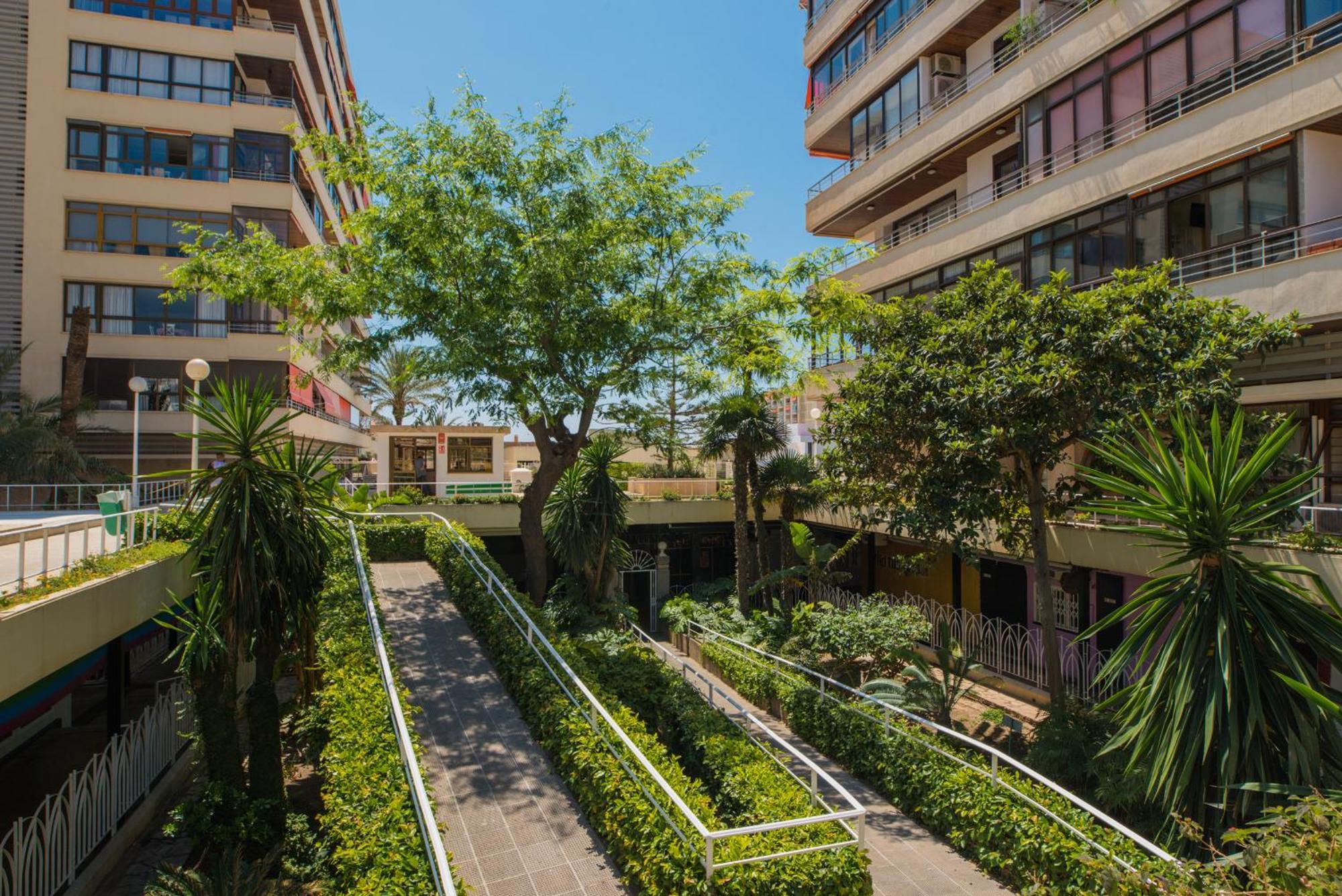 Nogalera Party&Beach Select Torremolinos Exterior photo